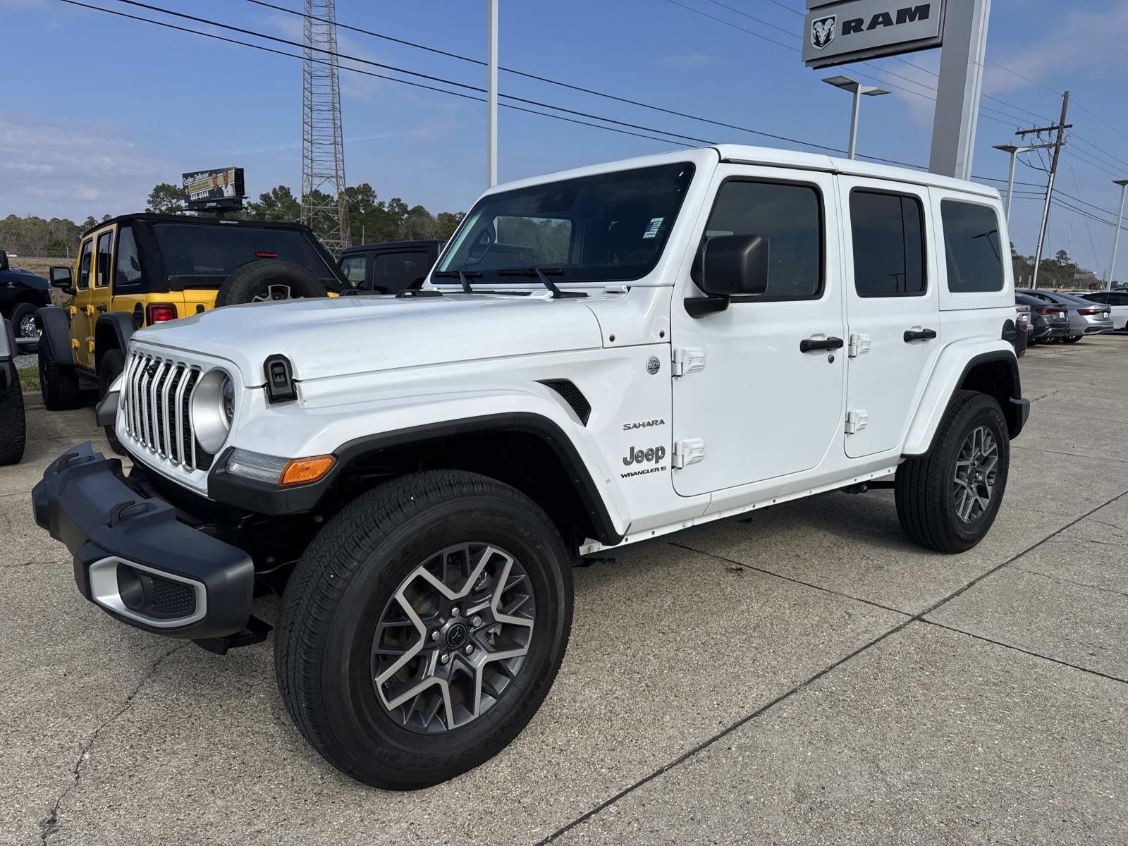 2024 Jeep Wrangler 4-Door Sahara 4x4