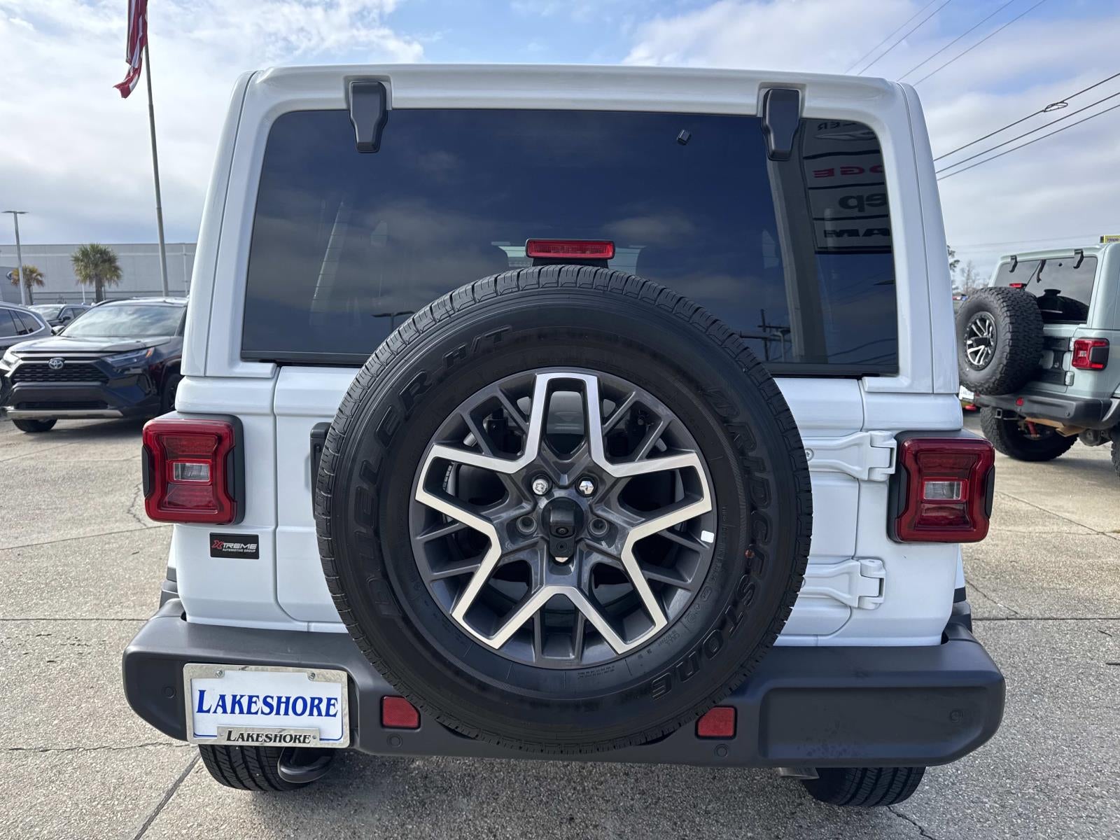 2024 Jeep Wrangler 4-Door Sahara 4x4