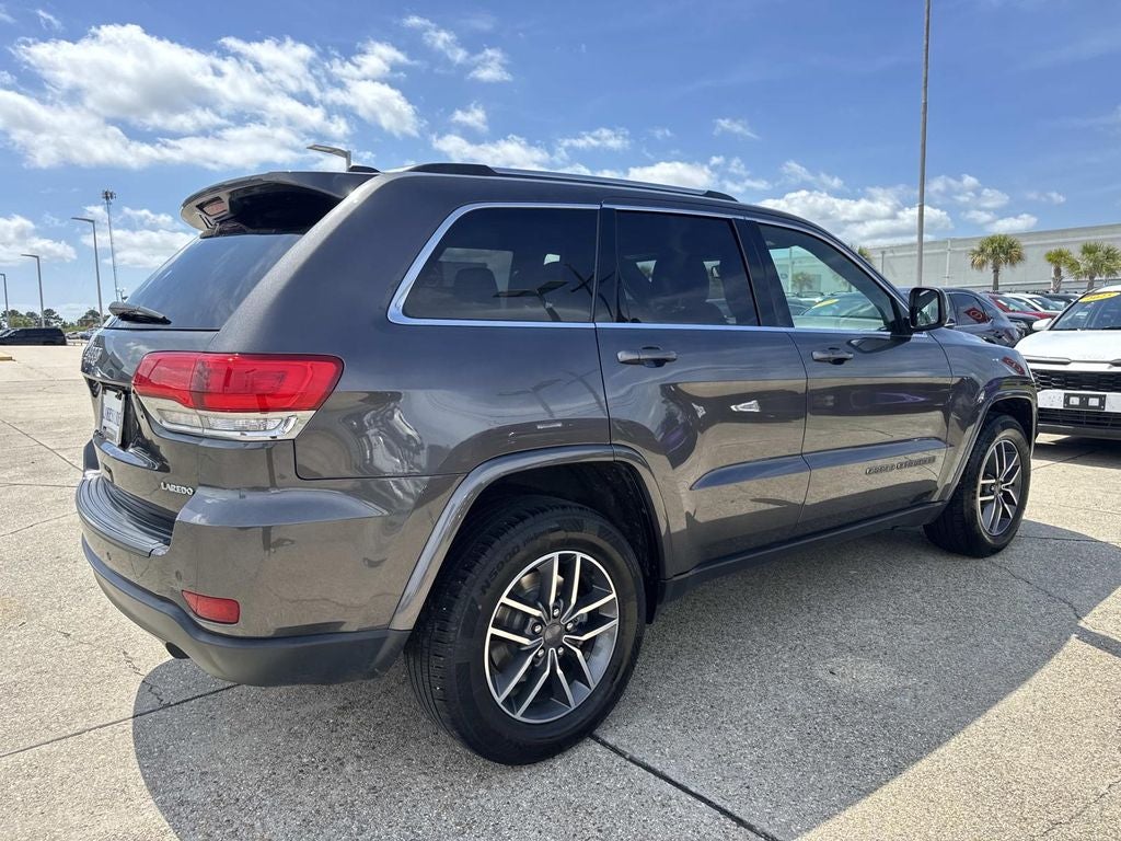 2019 Jeep Grand Cherokee Laredo E 4x2