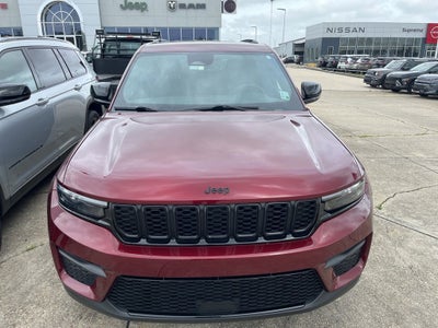 2023 Jeep Grand Cherokee Altitude 4x2