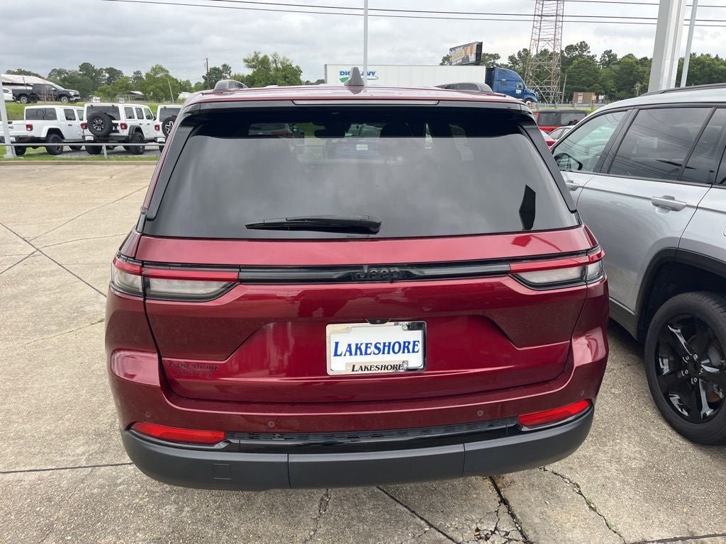 2023 Jeep Grand Cherokee Altitude 4x2