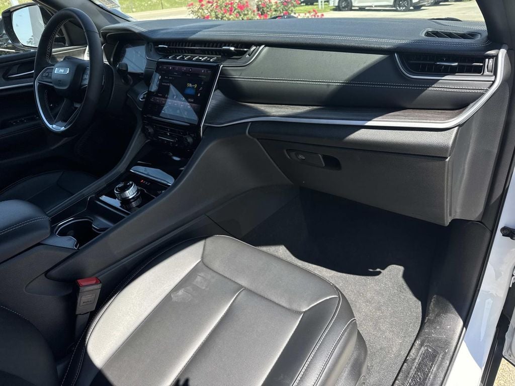 2025 Jeep Grand Cherokee L Limited 4x2