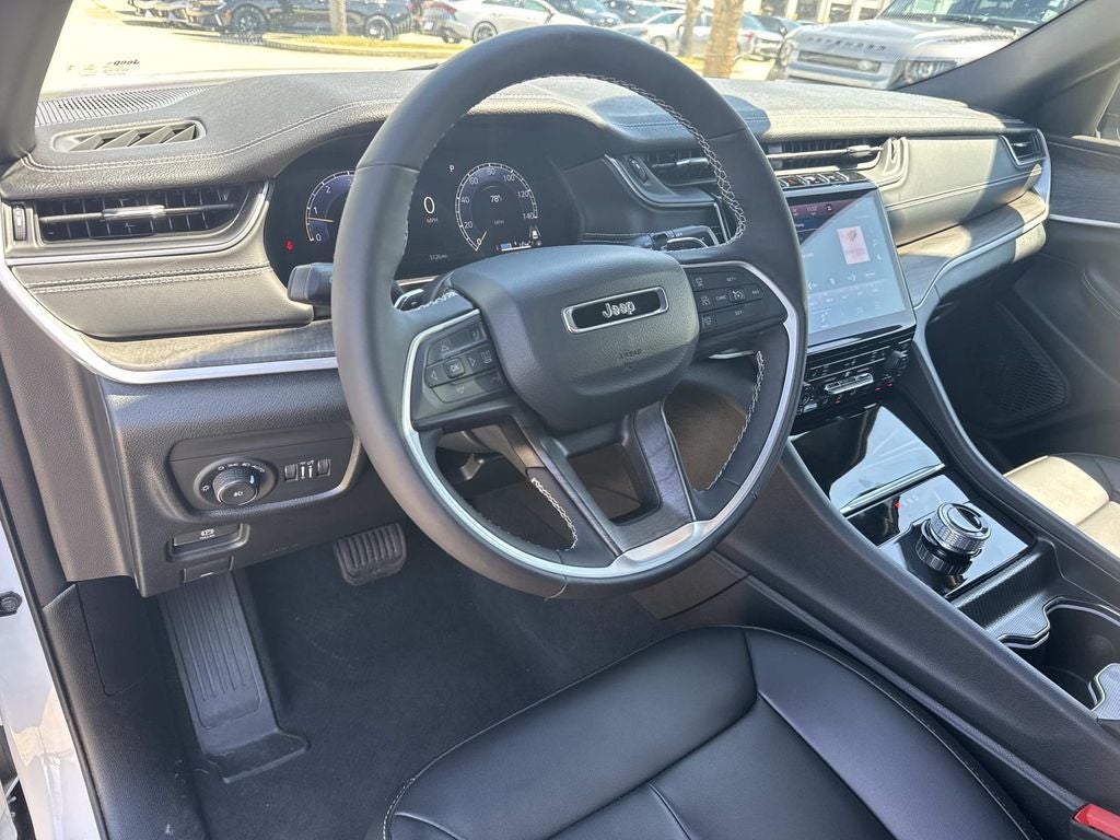 2025 Jeep Grand Cherokee L Limited 4x2