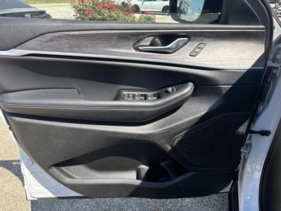 2025 Jeep Grand Cherokee L Limited 4x2