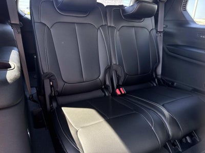 2025 Jeep Grand Cherokee L Limited 4x2