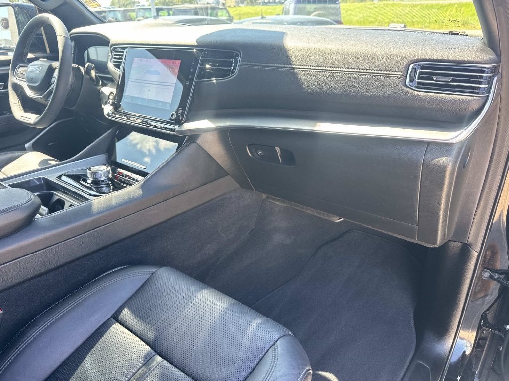 2023 Jeep Wagoneer Series II