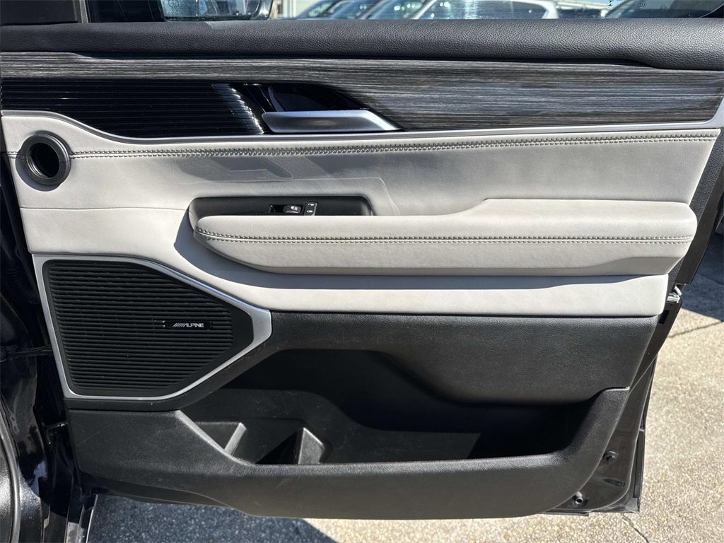 2022 Jeep Wagoneer Series III 4x2