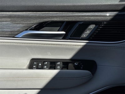 2022 Jeep Wagoneer Series III 4x2