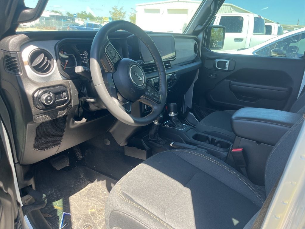 2024 Jeep Gladiator Sport S photo 3