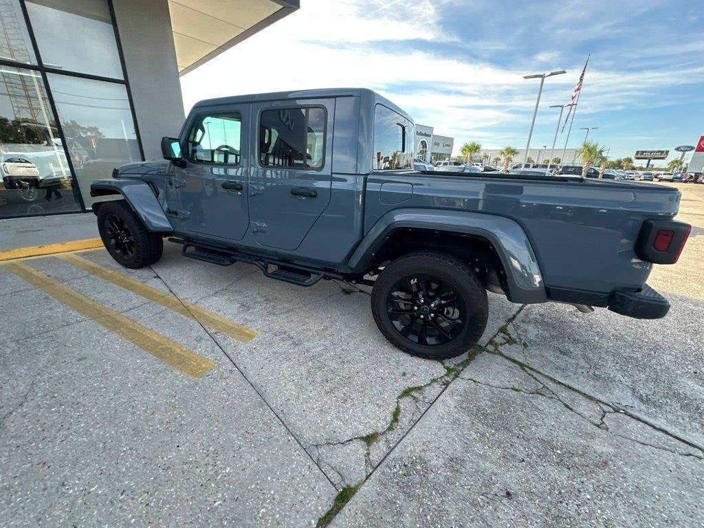2025 Jeep Gladiator Nighthawk