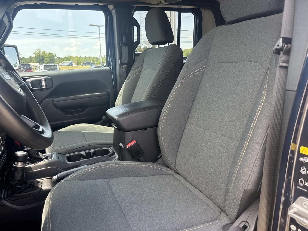 2025 Jeep Gladiator Nighthawk