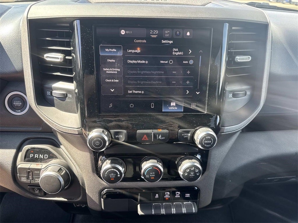 2025 RAM 1500 Tradesman Crew Cab 4x4 5'7' Box