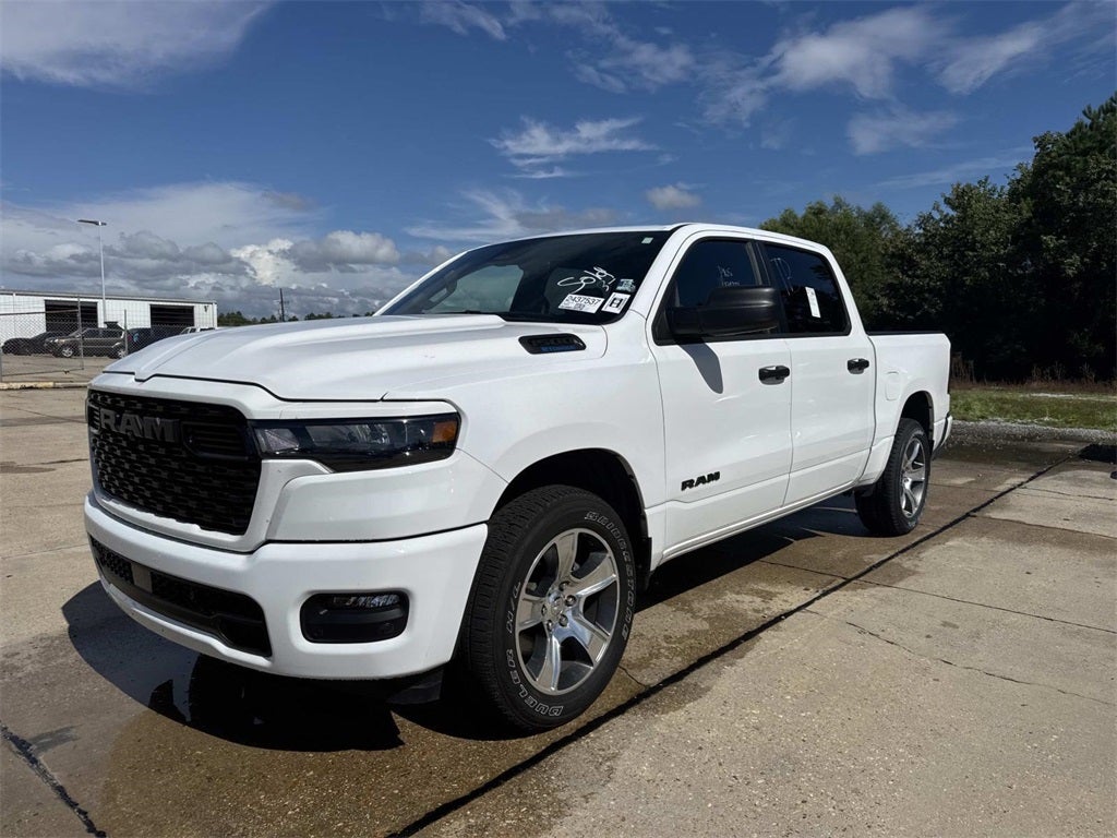 2025 RAM 1500 Tradesman Crew Cab 4x4 5'7' Box