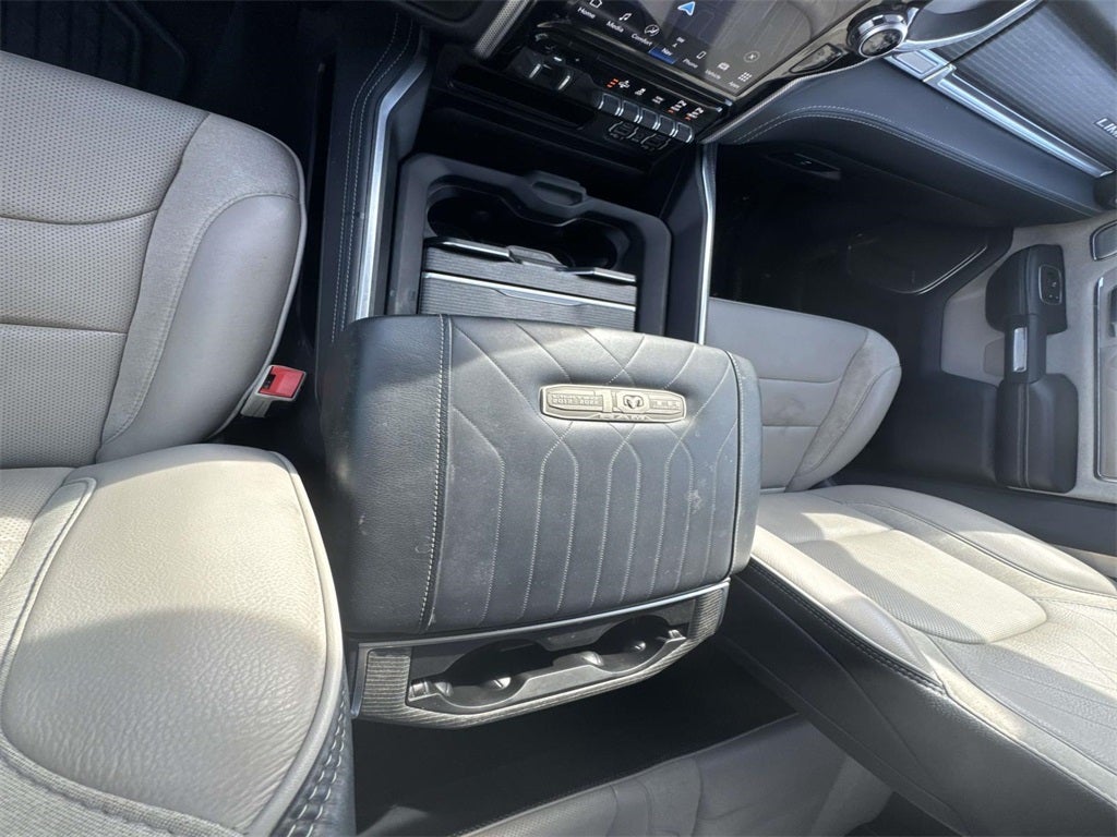 2022 RAM 1500 Limited Crew Cab 4x4 5'7' Box