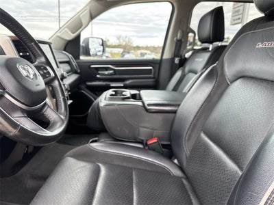 2022 RAM 1500 Laramie Crew Cab 4x4 5'7' Box