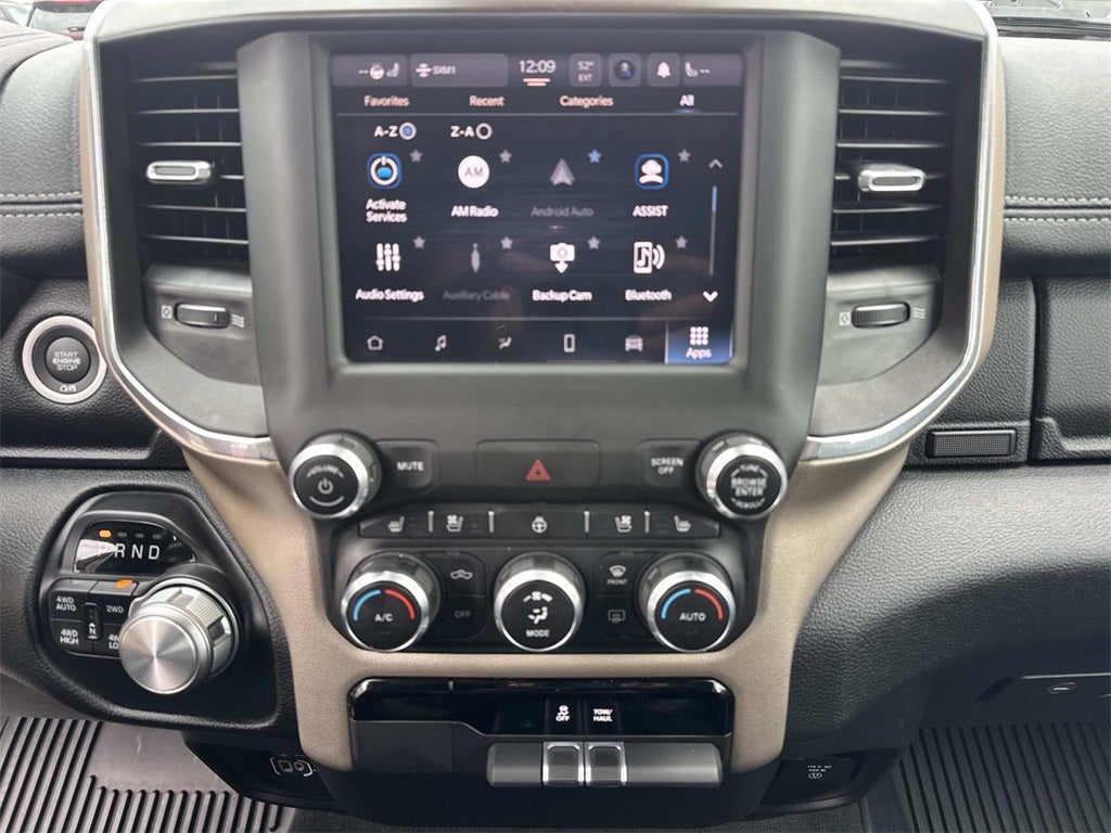 2022 RAM 1500 Laramie Crew Cab 4x4 5'7' Box