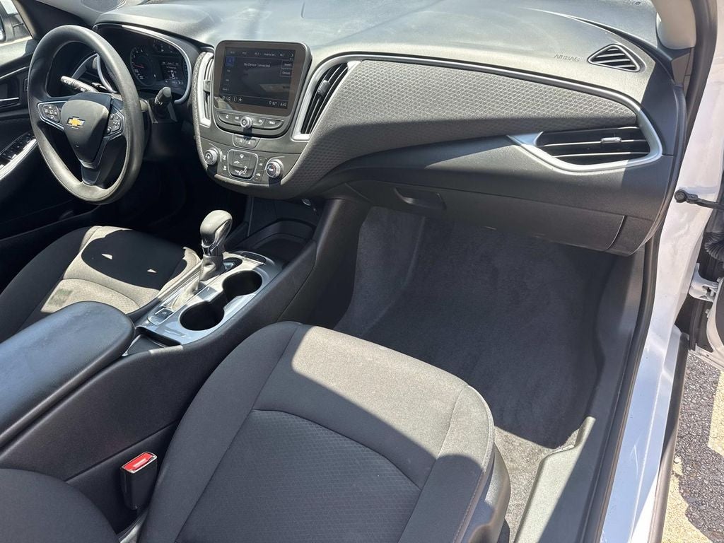 2025 Chevrolet Malibu FWD LS