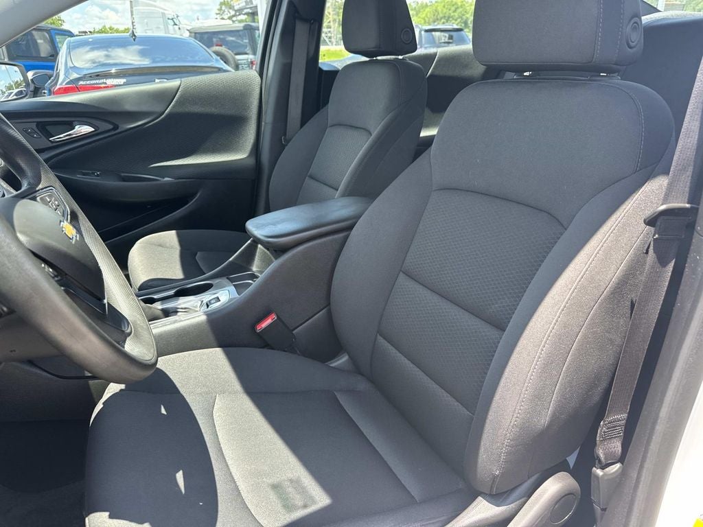 2025 Chevrolet Malibu FWD LS