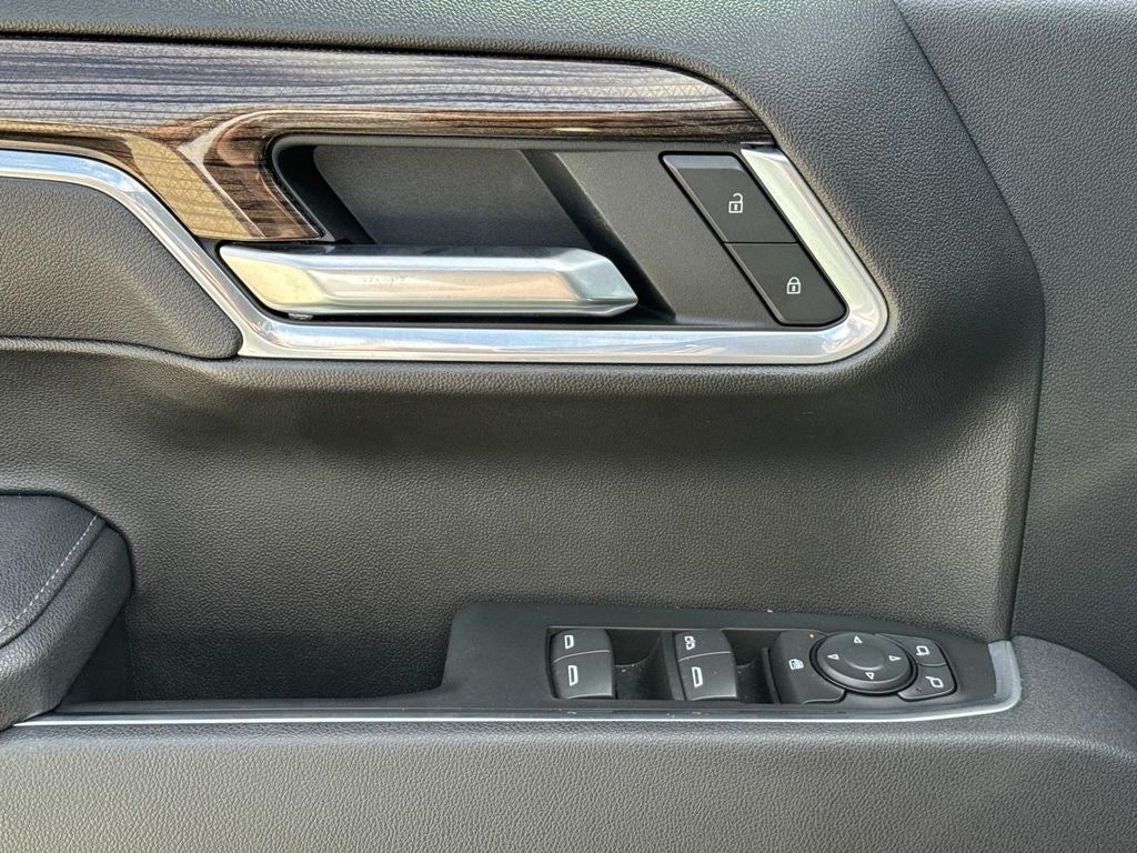 2025 Chevrolet Silverado 1500 2WD Double Cab Standard Bed LT