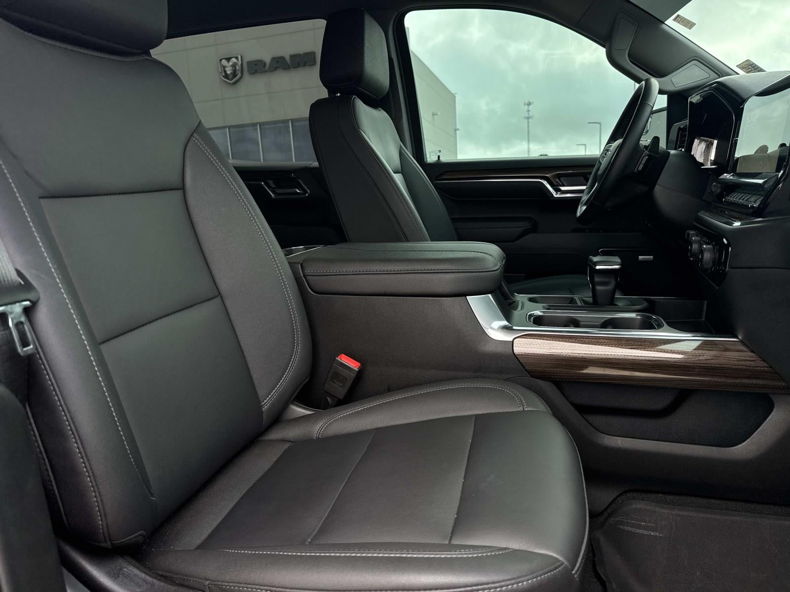 2024 Chevrolet Silverado 1500 4WD Crew Cab Short Bed RST