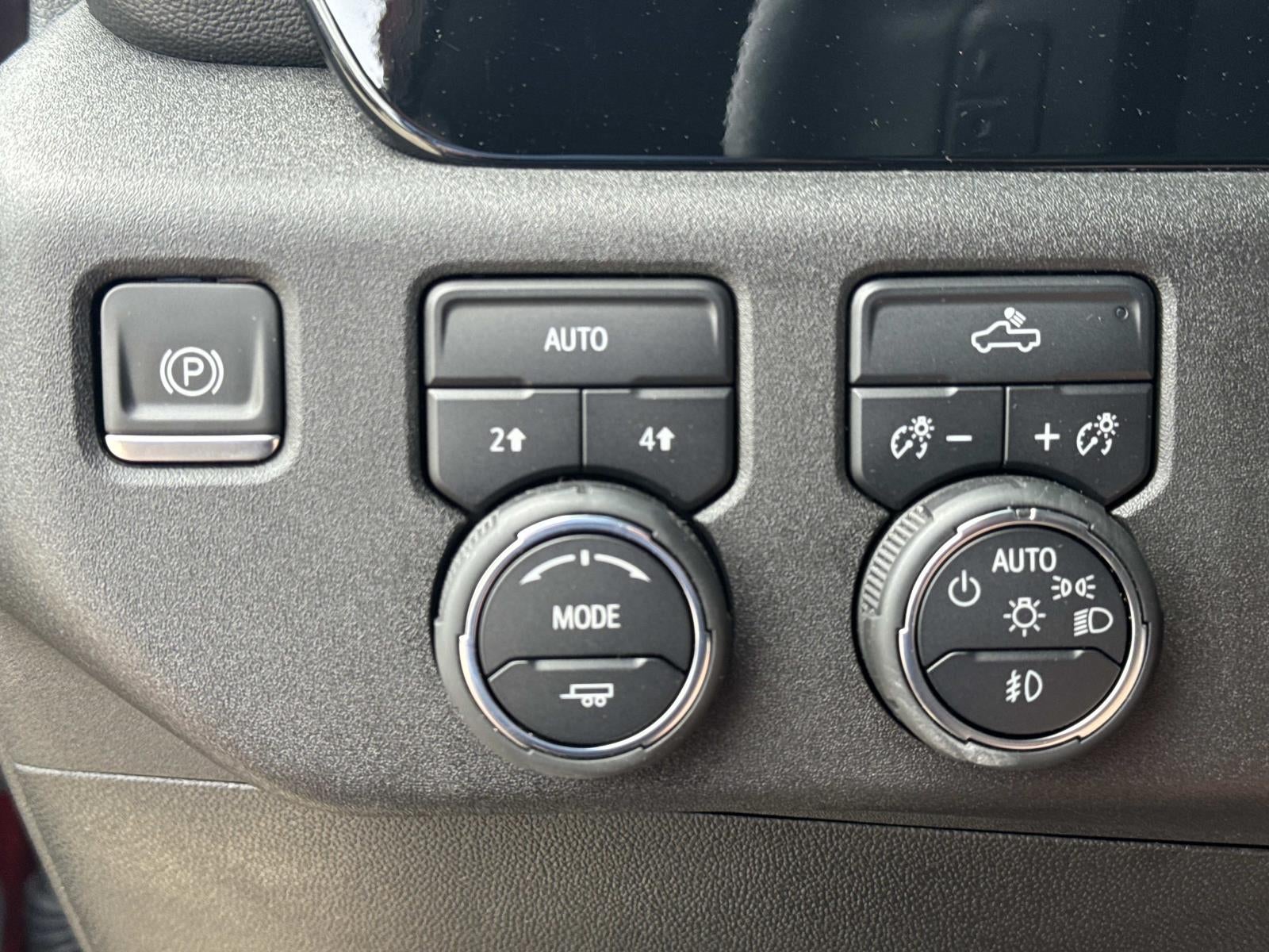 2024 Chevrolet Silverado 1500 4WD Crew Cab Short Bed RST