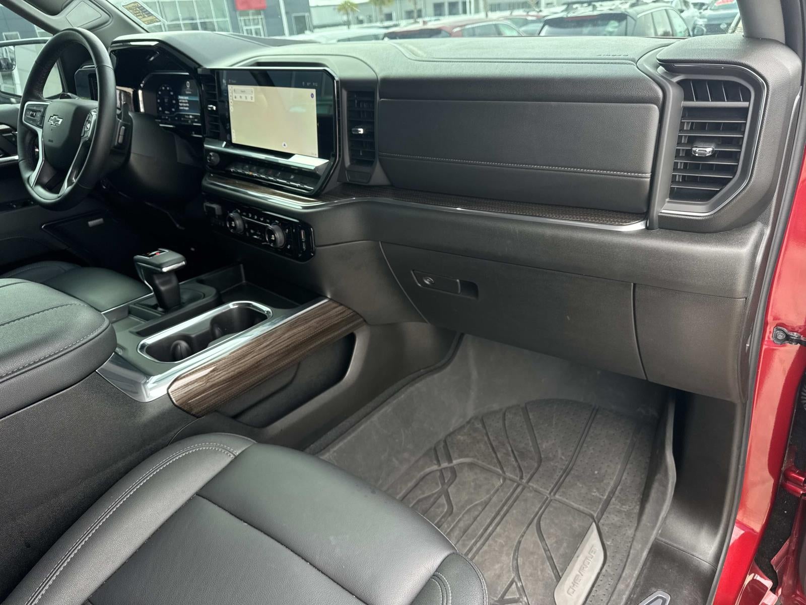 2024 Chevrolet Silverado 1500 4WD Crew Cab Short Bed RST