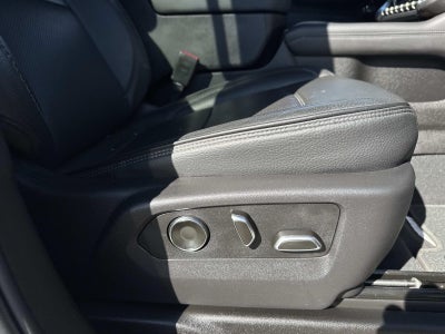 2025 GMC Yukon 4WD Denali