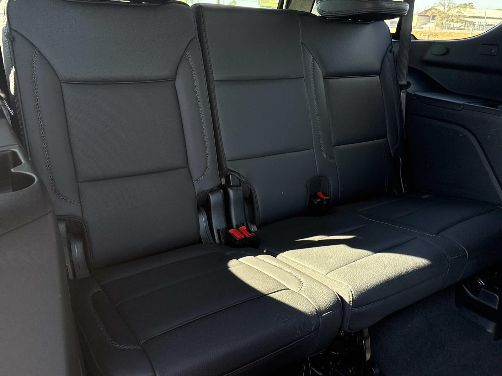 2025 GMC Yukon 4WD Denali