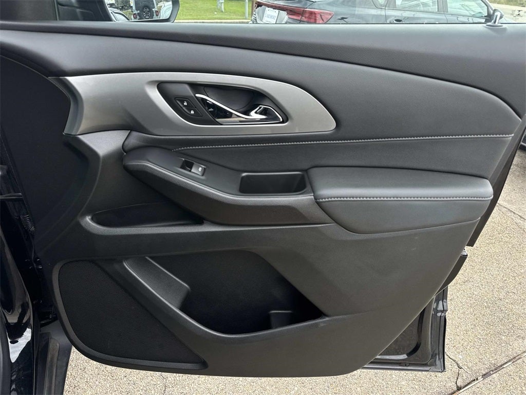 2023 Chevrolet Traverse FWD LT Cloth