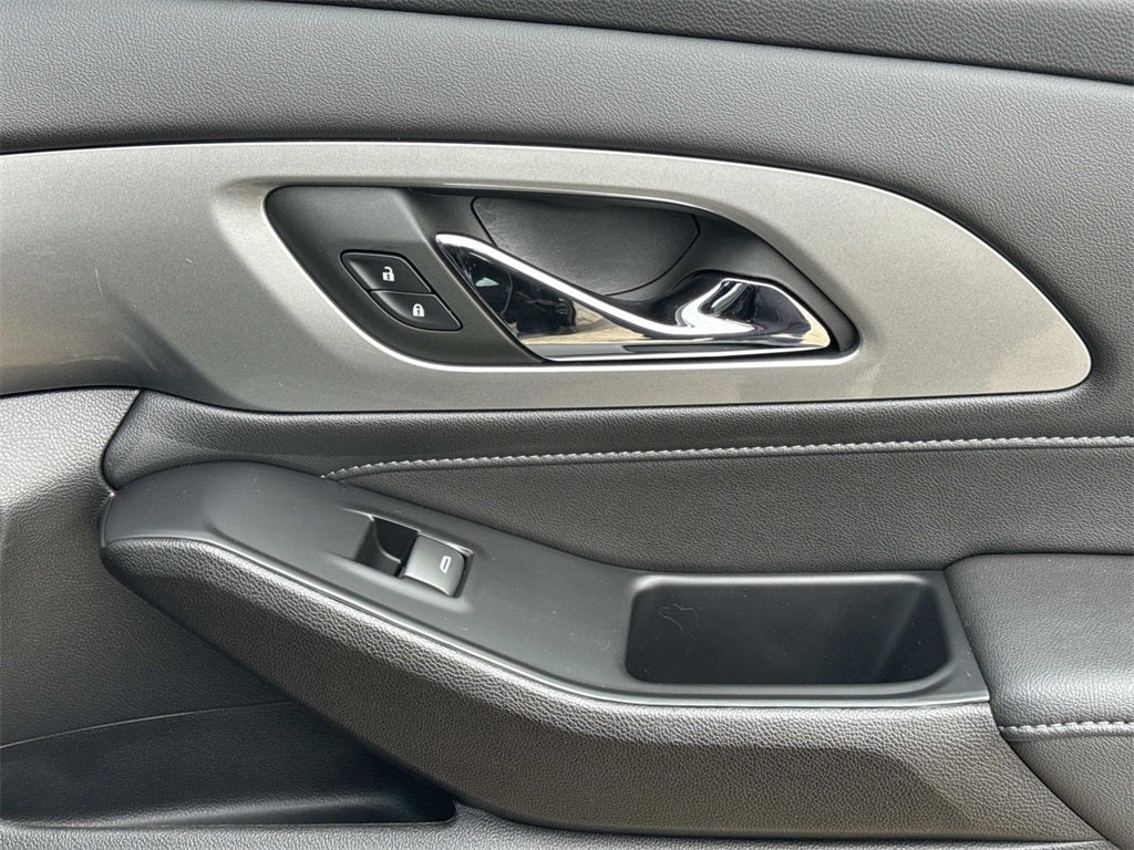 2023 Chevrolet Traverse FWD LT Cloth