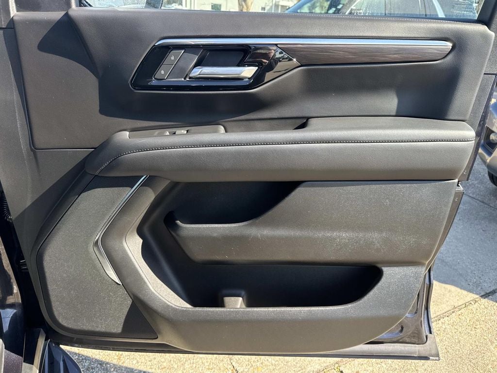 2025 Chevrolet Tahoe 2WD LT