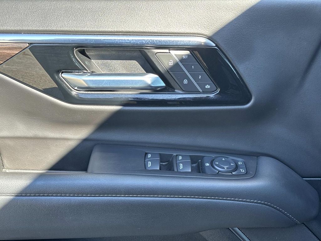 2025 Chevrolet Tahoe 2WD LT