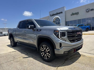 2023 GMC Sierra 1500 4WD Crew Cab Short Box AT4