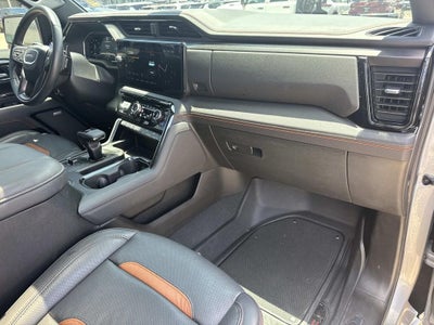 2023 GMC Sierra 1500 4WD Crew Cab Short Box AT4