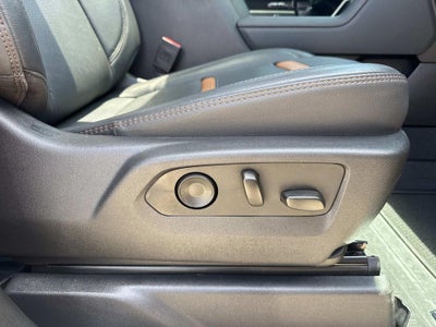 2023 GMC Sierra 1500 4WD Crew Cab Short Box AT4