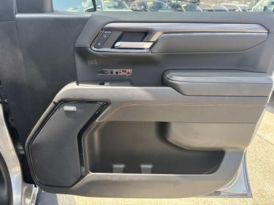 2023 GMC Sierra 1500 4WD Crew Cab Short Box AT4