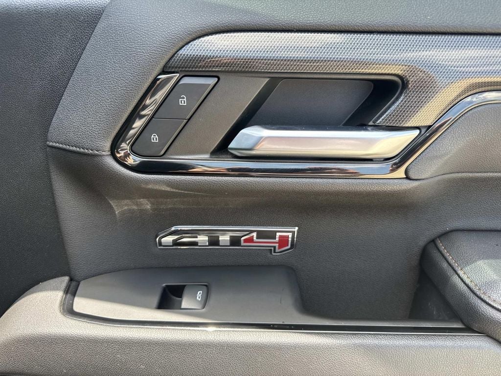 2023 GMC Sierra 1500 4WD Crew Cab Short Box AT4