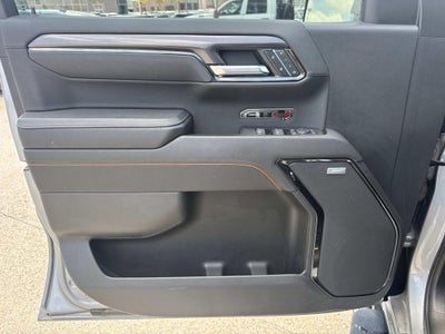 2023 GMC Sierra 1500 4WD Crew Cab Short Box AT4