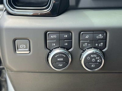 2023 GMC Sierra 1500 4WD Crew Cab Short Box AT4