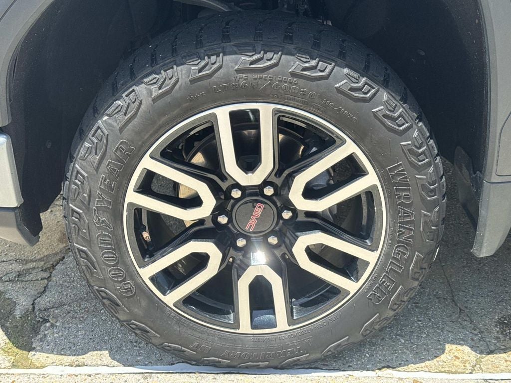 2023 GMC Sierra 1500 4WD Crew Cab Short Box AT4