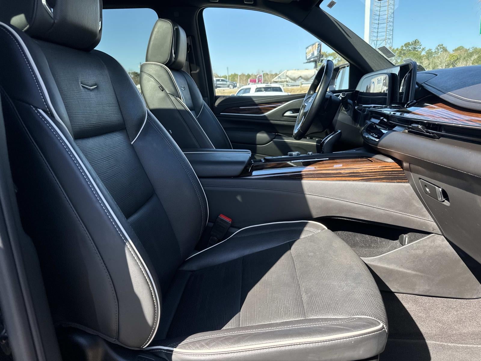 2023 Cadillac Escalade ESV 4WD Premium Luxury