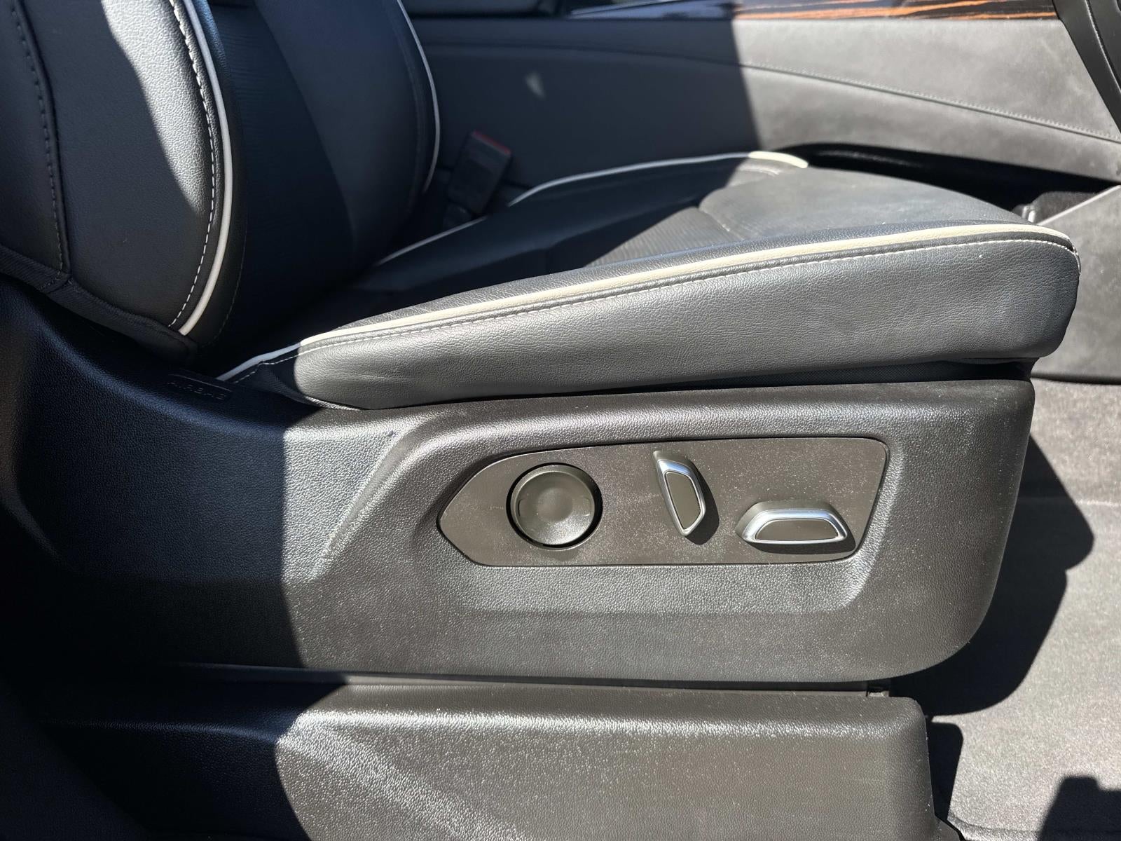 2023 Cadillac Escalade ESV 4WD Premium Luxury