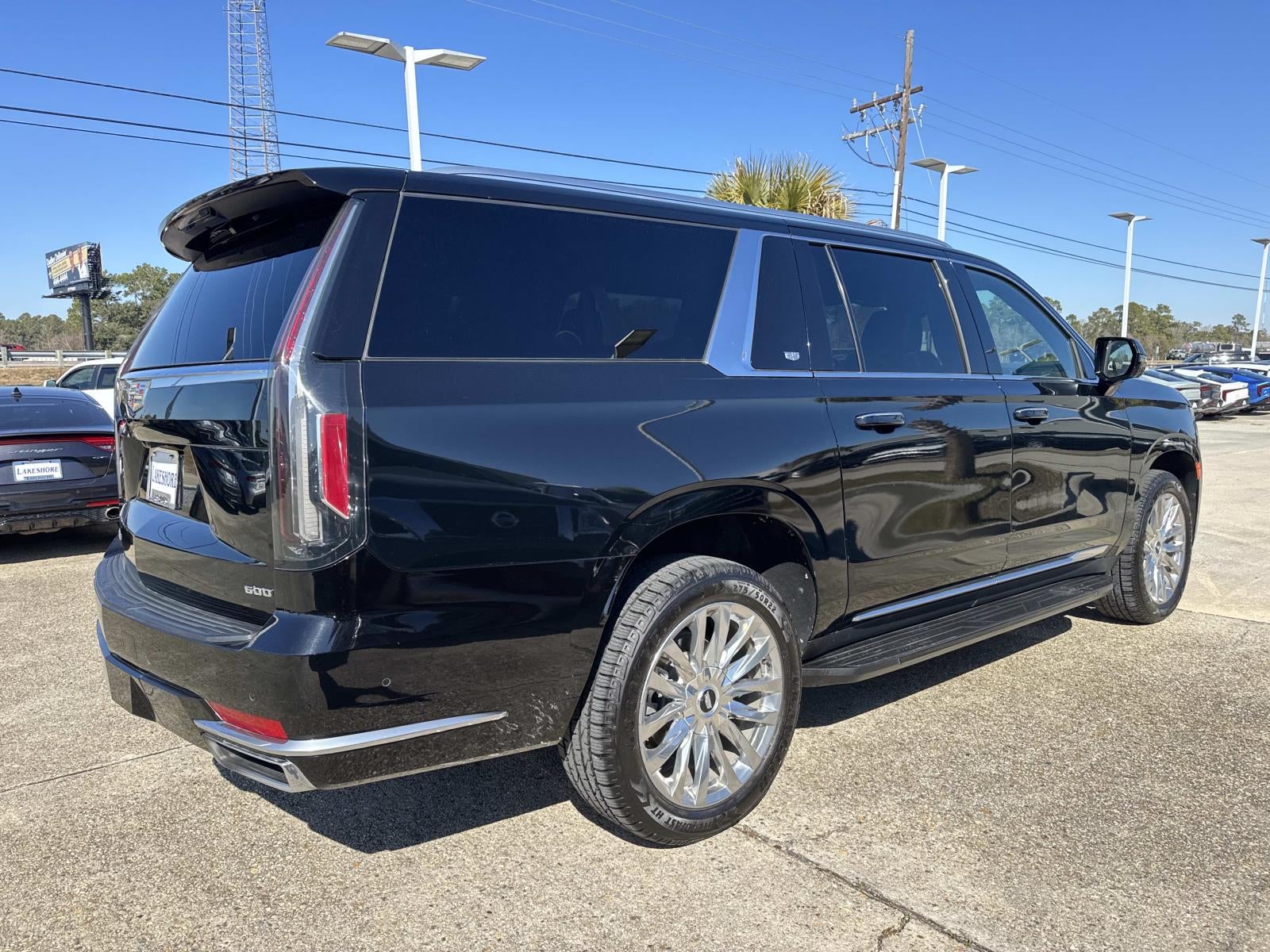 2023 Cadillac Escalade ESV 4WD Premium Luxury