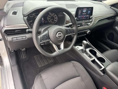 2024 Nissan Altima SV FWD