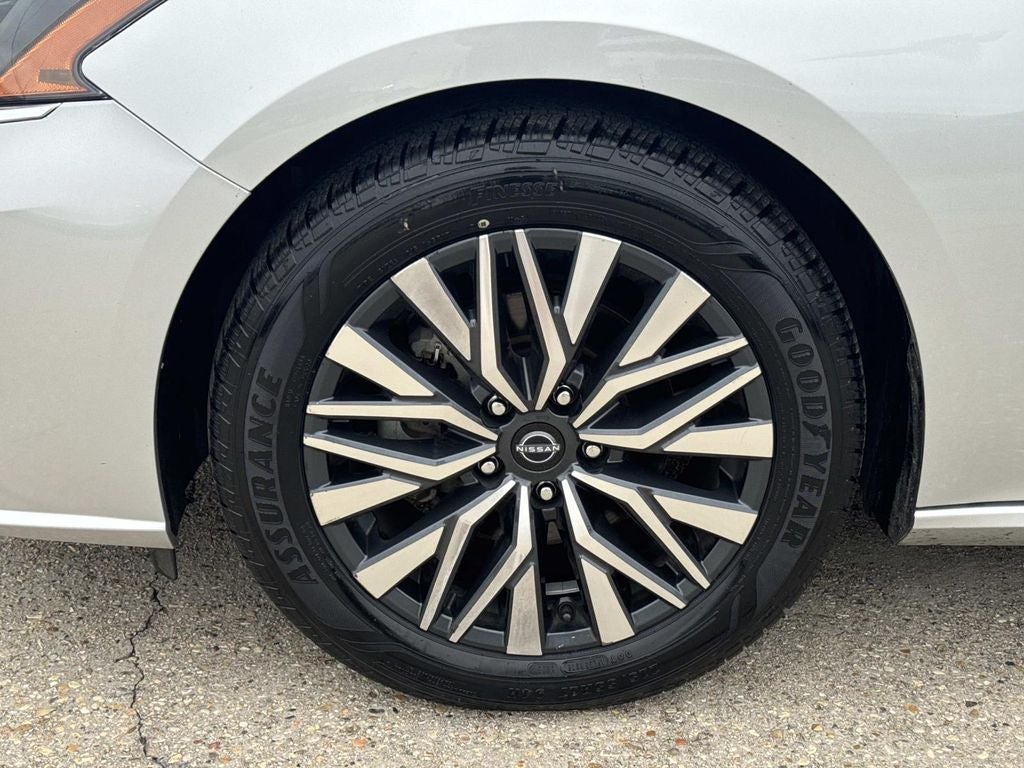 2024 Nissan Altima SV FWD