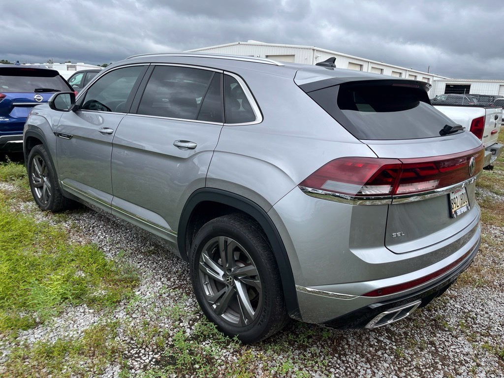 2024 Volkswagen Atlas Cross Sport 2.0T SEL R-Line