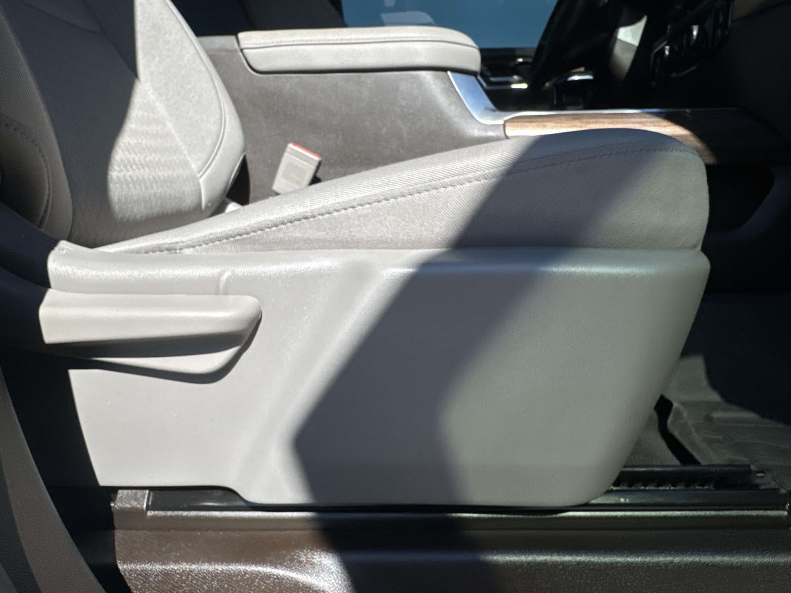 2022 Chevrolet Silverado 1500 4WD Crew Cab Short Bed RST