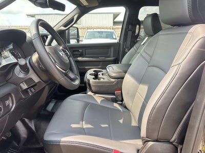 2025 RAM Ram 2500 Tradesman Crew Cab 4x4 6'4' Box