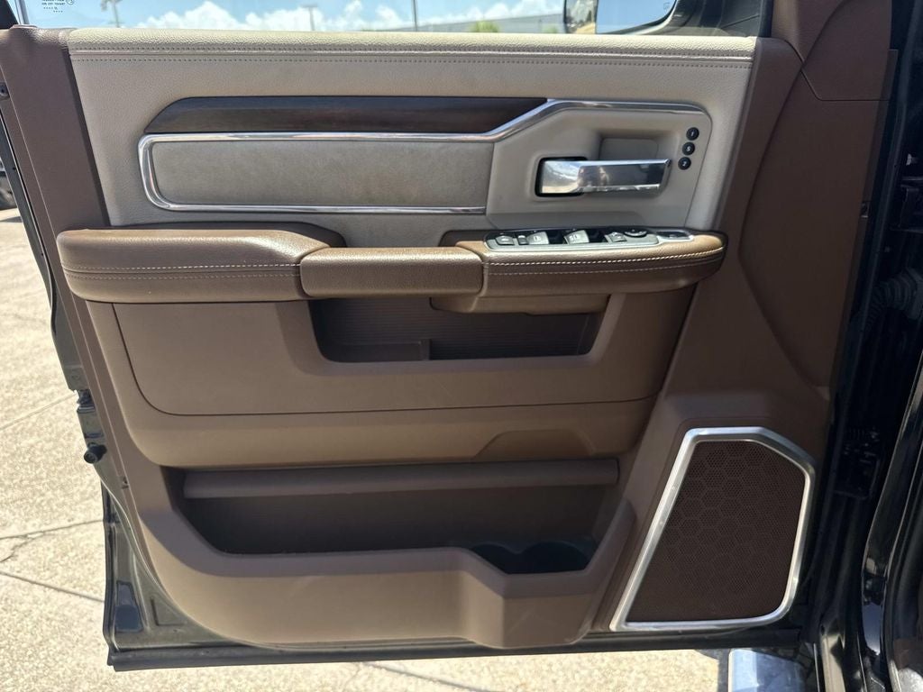 2022 RAM Ram 3500 Laramie Crew Cab 4x4 8' Box