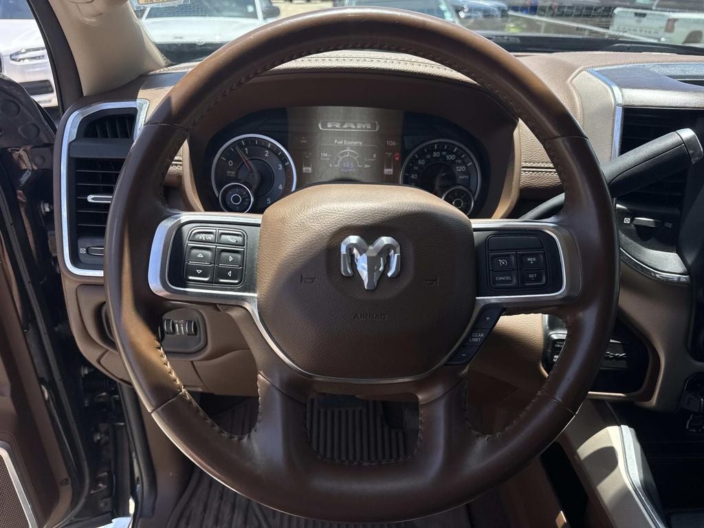 2022 RAM Ram 3500 Laramie Crew Cab 4x4 8' Box